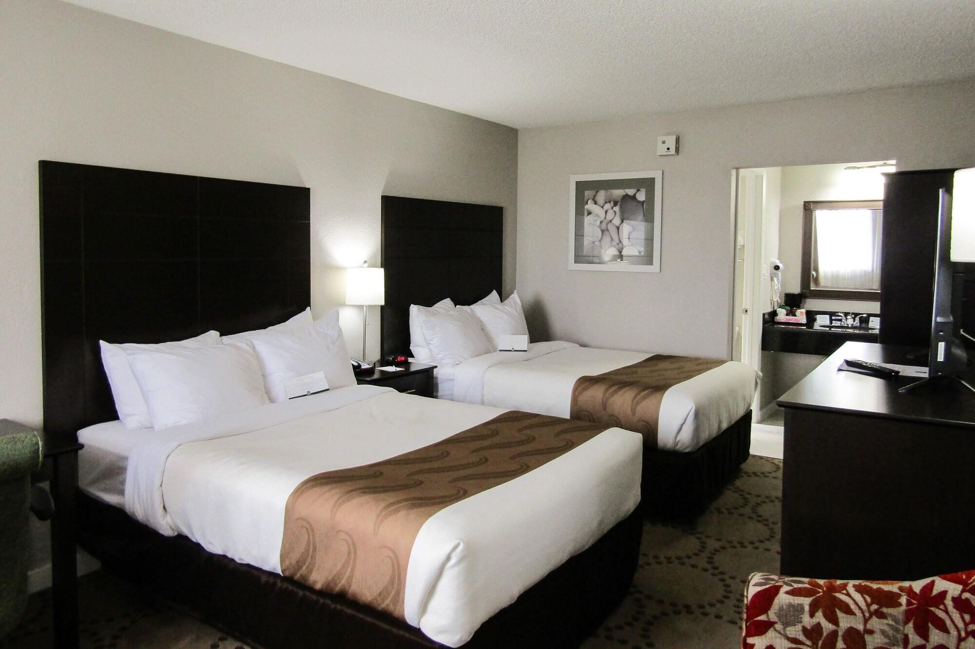 Quality Inn & Suites Kissimmee By The Lake Four Corners Екстер'єр фото
