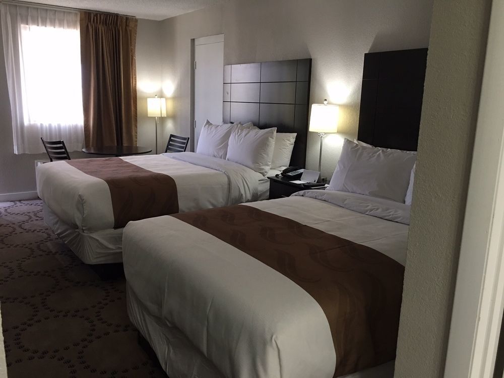 Quality Inn & Suites Kissimmee By The Lake Four Corners Екстер'єр фото